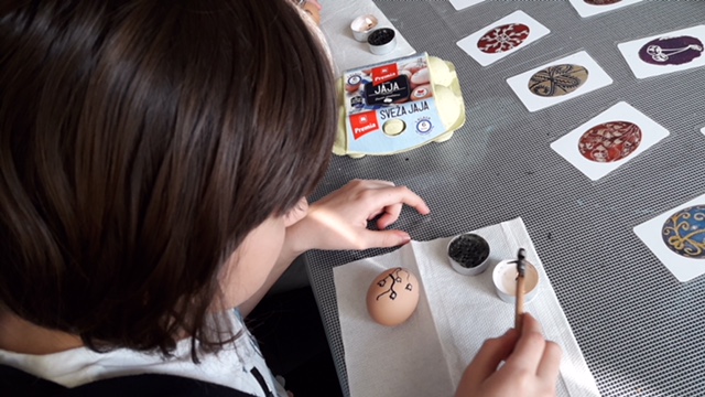 Радионица фарбања ускршњих јаја у Етнографском музеју
